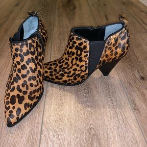 leopard boots by Franco Sarto  
Size 5 M.